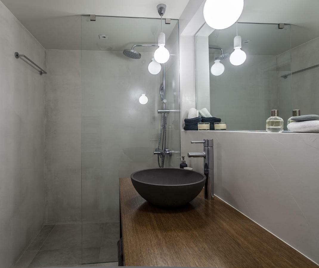 Unique Semi-Basement Stay At The Foot Of The Acropolis Αθήνα Εξωτερικό φωτογραφία