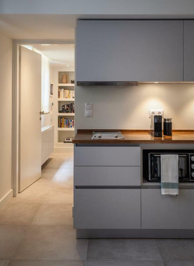Unique Semi-Basement Stay At The Foot Of The Acropolis Αθήνα Εξωτερικό φωτογραφία