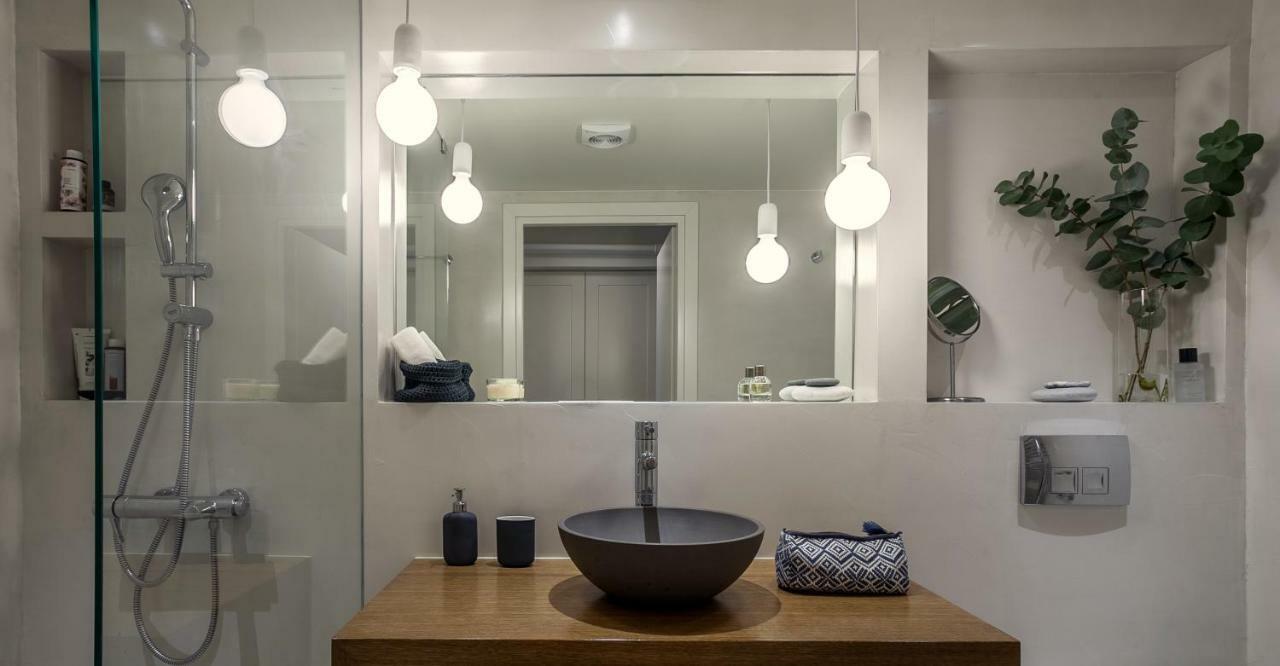 Unique Semi-Basement Stay At The Foot Of The Acropolis Αθήνα Εξωτερικό φωτογραφία