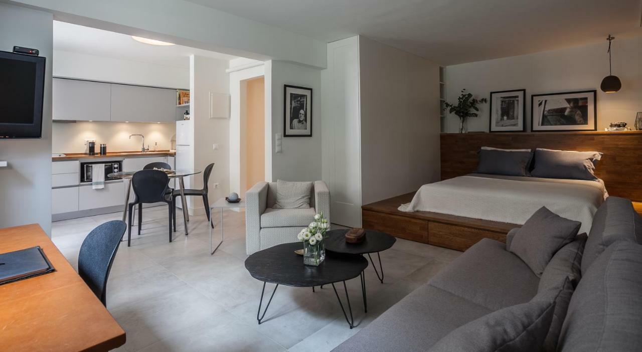 Unique Semi-Basement Stay At The Foot Of The Acropolis Αθήνα Εξωτερικό φωτογραφία