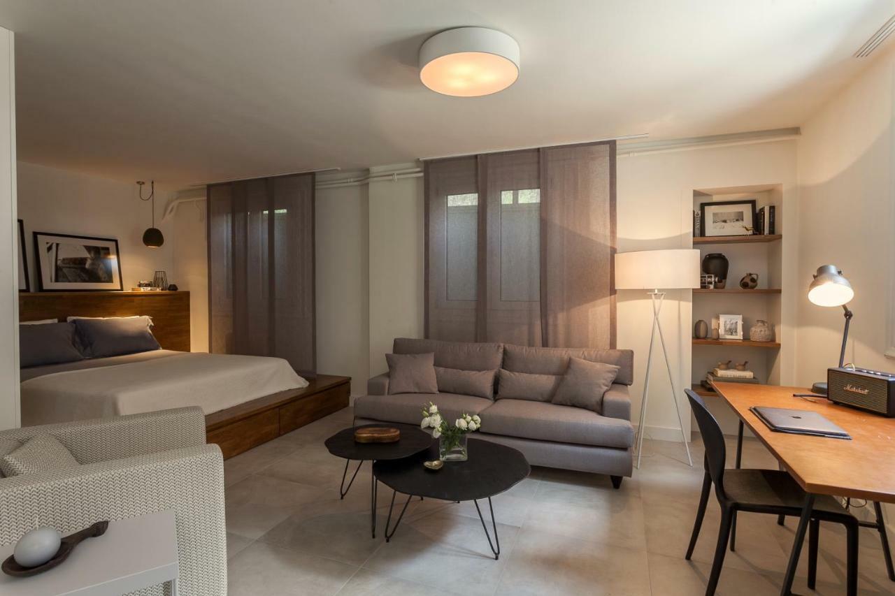 Unique Semi-Basement Stay At The Foot Of The Acropolis Αθήνα Εξωτερικό φωτογραφία